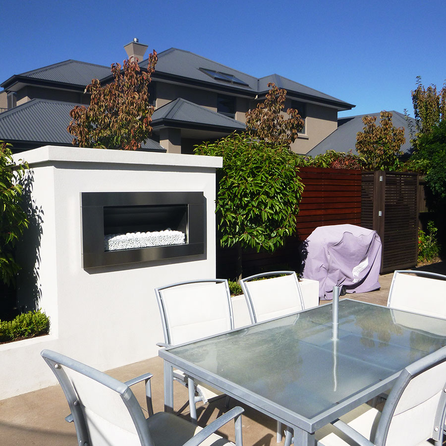 Outdoor gas fire